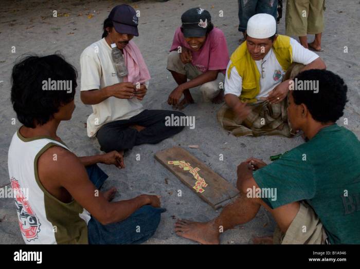 Domino dalam tradisi permainan rakyat Indonesia